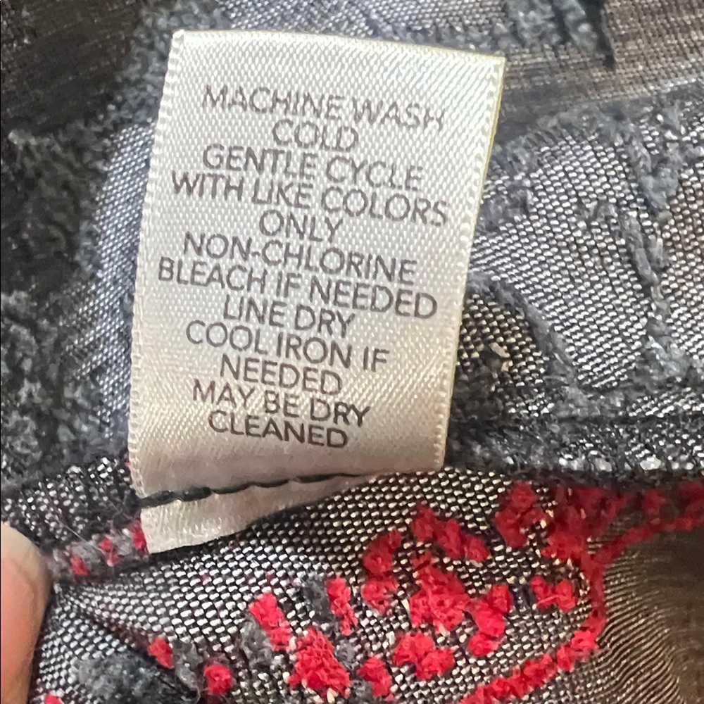 Stylish Women's Patchwork Jacket - Red and Black - image 10